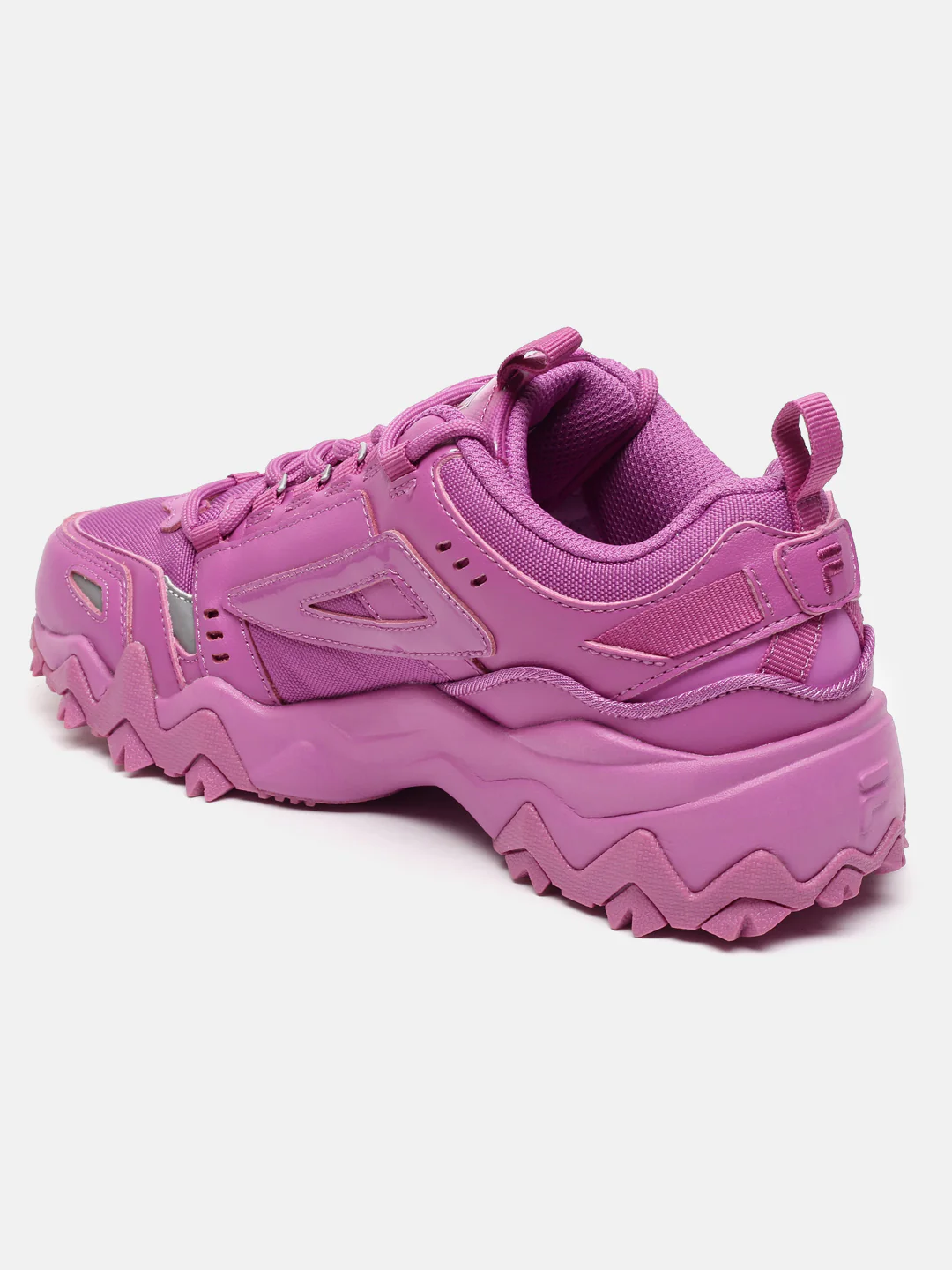Fila White Oakmont TR Women's Sneakers - Image 2