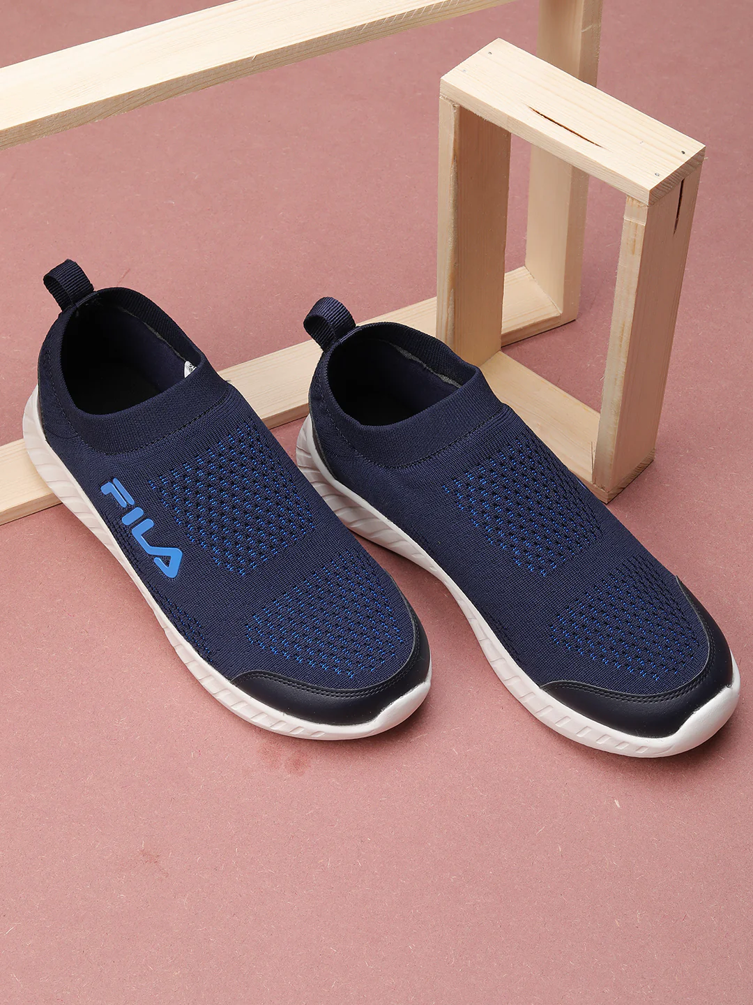 Fila Black Clasher Men's Running Shoes - Image 2