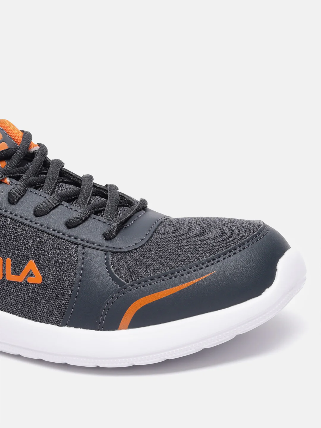 Fila Light Green Gollar Men's Running Shoes - Image 6