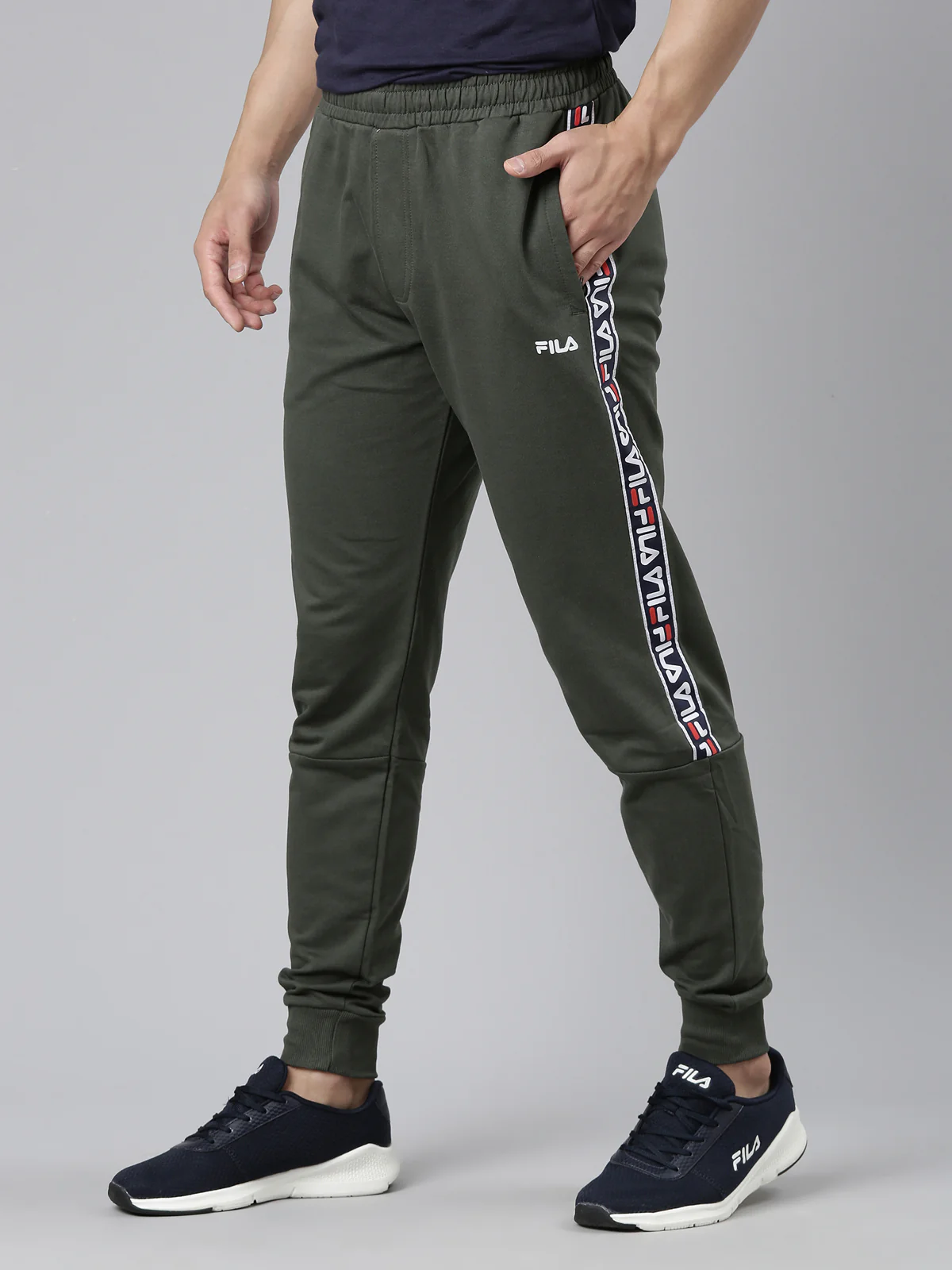Fila Black Palmer Men's Cuffed Joggers - Image 2