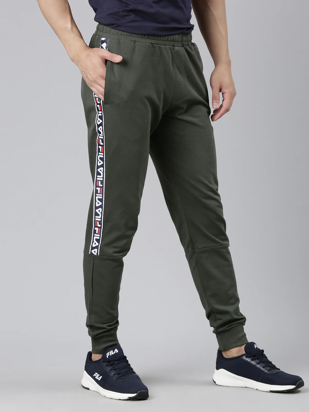 Fila Black Palmer Men's Cuffed Joggers - Image 3