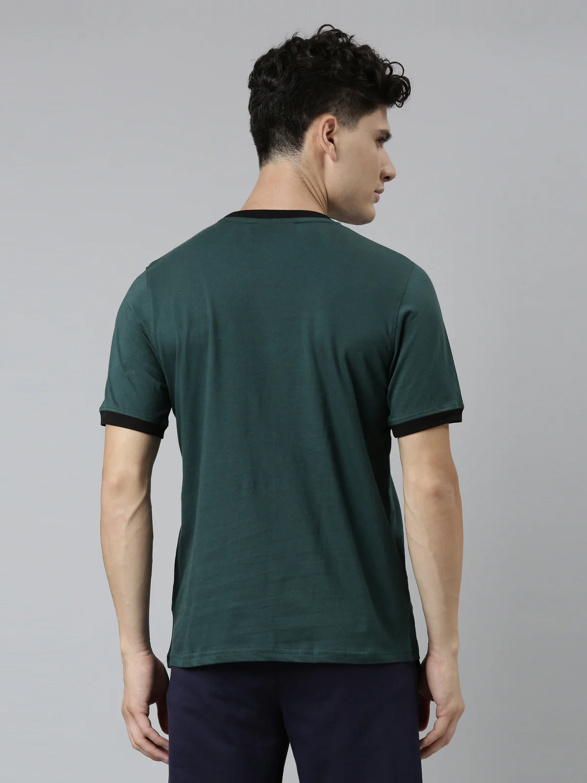 Fila Orange Marconi Men's T-Shirt - Image 5