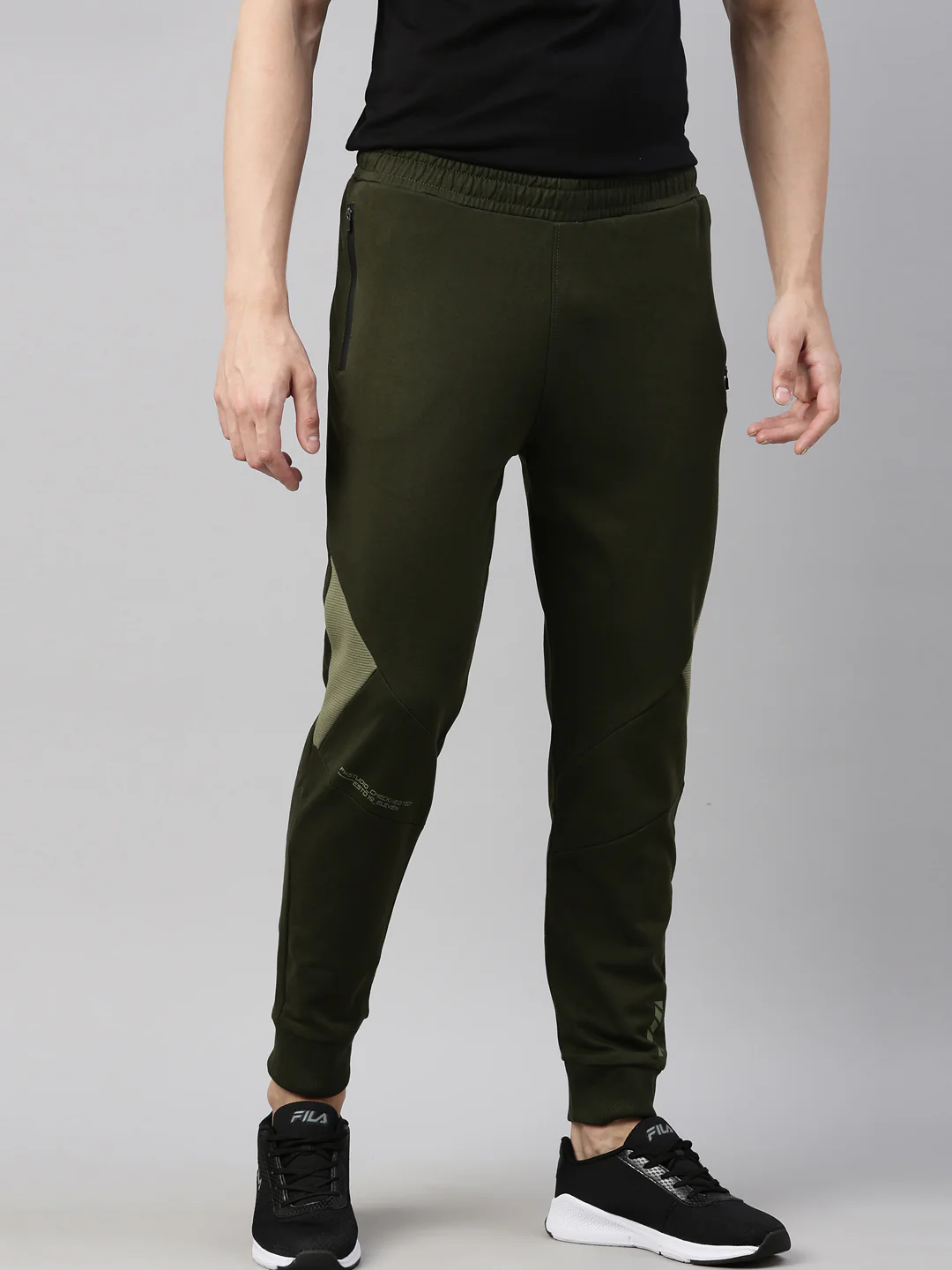 Fila Black Tellan Men's Cuffed Joggers - Image 4