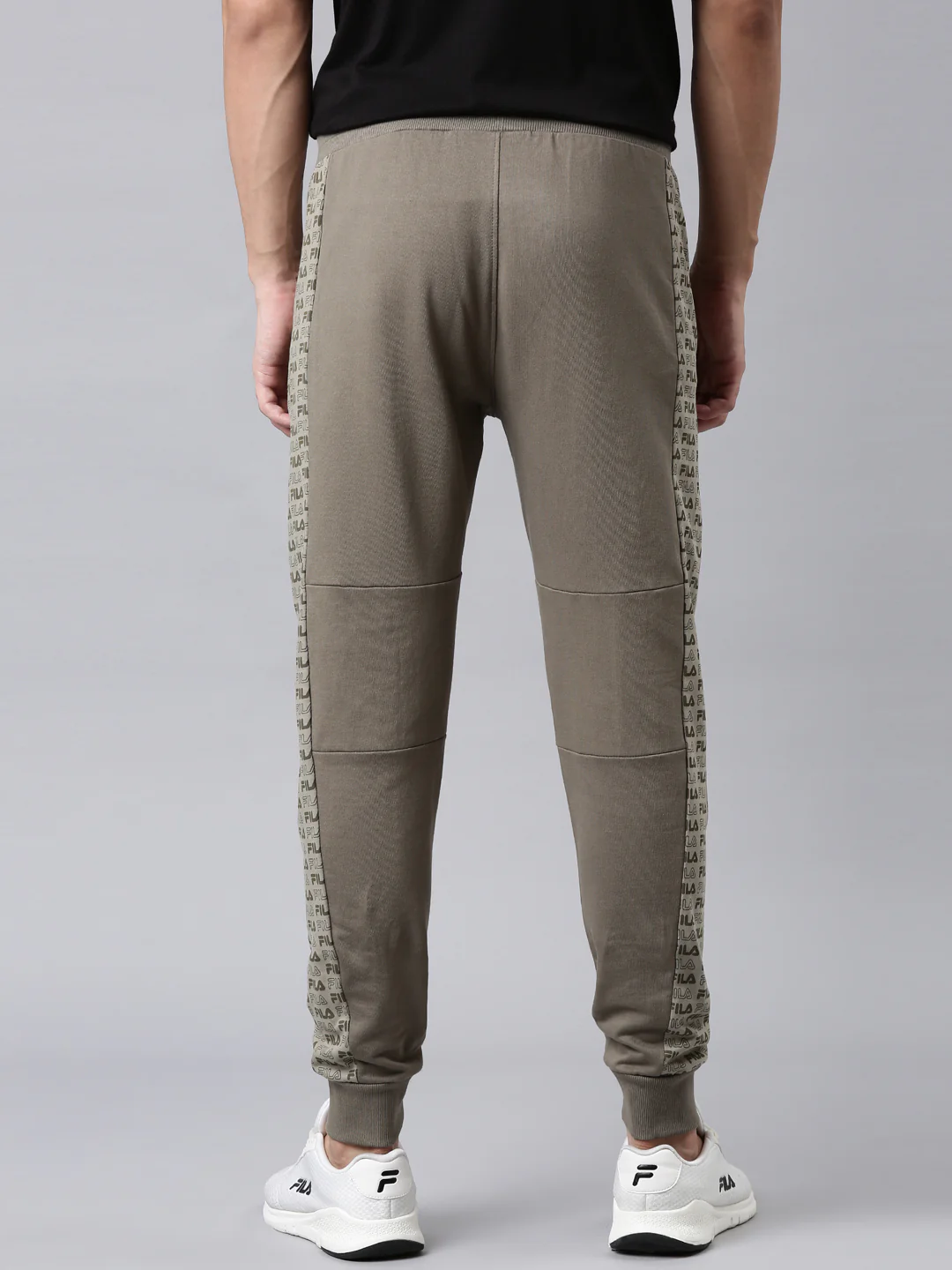 Fila White Ayushi Men's Ankle length Jogger - Image 5
