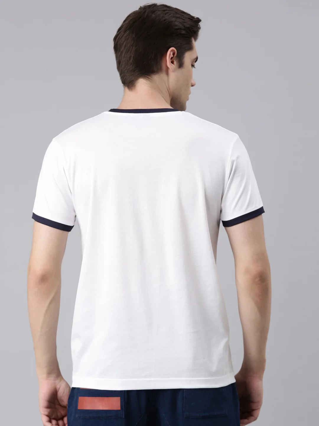 Fila White Anoli Men's Graphic T-Shirts - Image 5