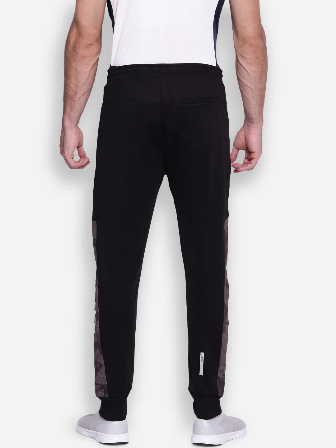 Men's Color Block Comfort Fit Jogger - Image 3