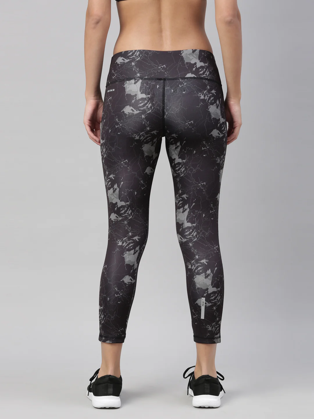 Women's Snug Fit Sports Tights - Image 4